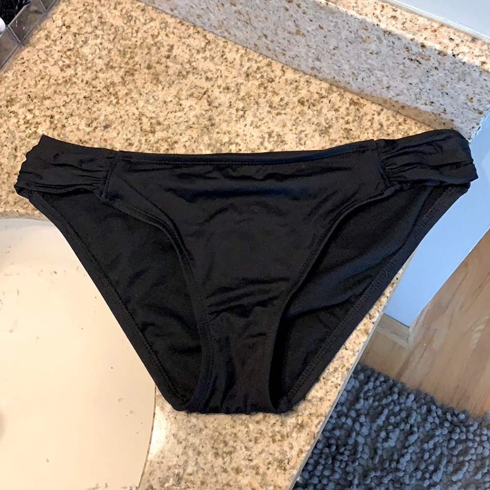 Missimo medium black mid-rise bikini bottoms